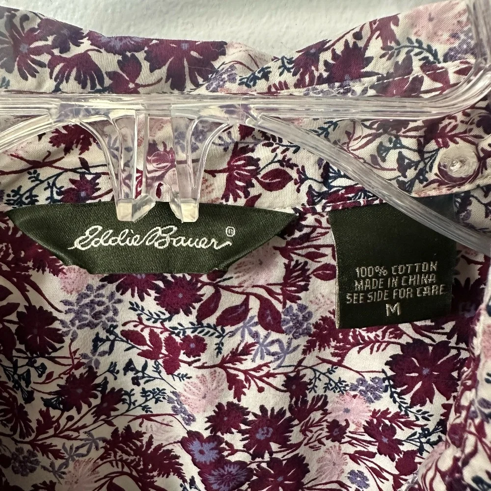 Eddie Bauer Floral Button-Up Blouse M Burgundy Pink Cotton Collared V-Neck EUC